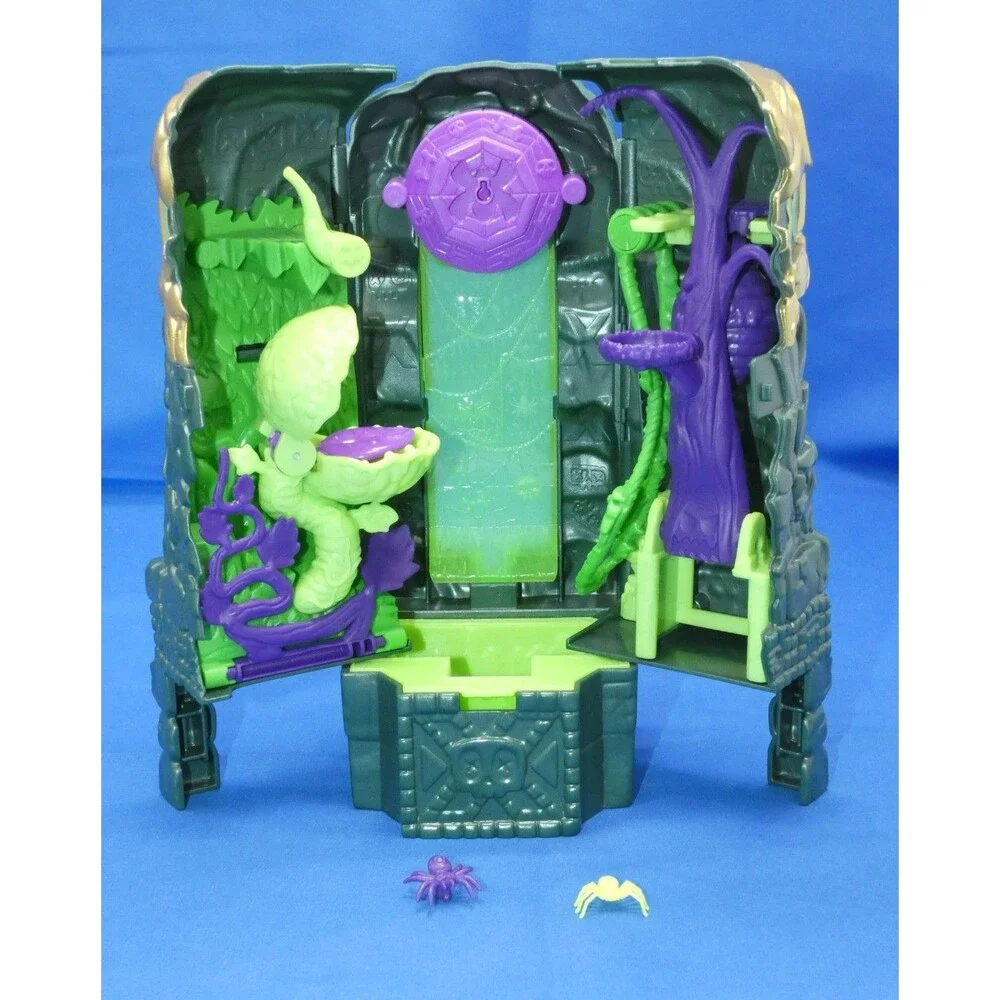 Treasure X Lost Lands Skull Island Swamp Tower Playset Toy with 2 Spiders Moose